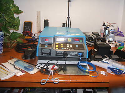Valleylab electrosurgical generator force 2-20PC