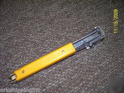 Arrow HT50A tomahawk hammer tacker- great condition
