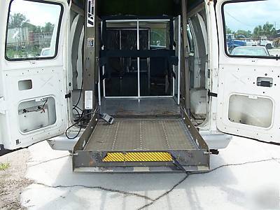 1989 ford van braun wheelchair lift model # L28U64P