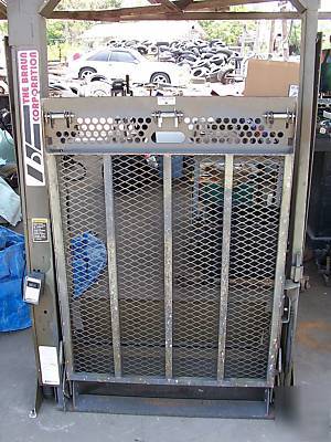 1989 ford van braun wheelchair lift model # L28U64P