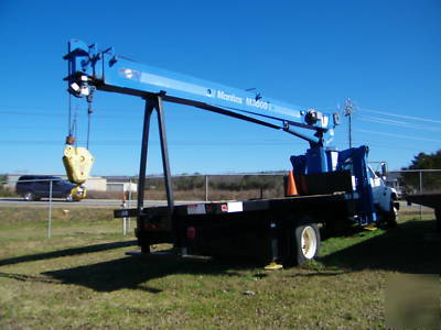 1996 ford F800 flatbed/manitex 17 ton model 3068 crane