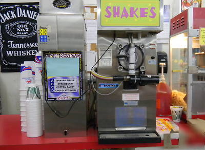 Taylor frozen beverage machine 428 & flavor burst 44SMX