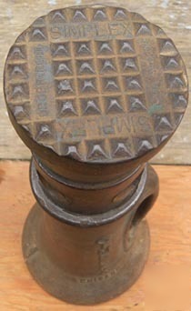 Vintage simplex house, barn, railroad 2 x 10 screw jack