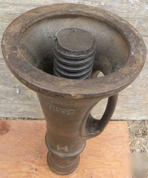 Vintage simplex house, barn, railroad 2 x 10 screw jack