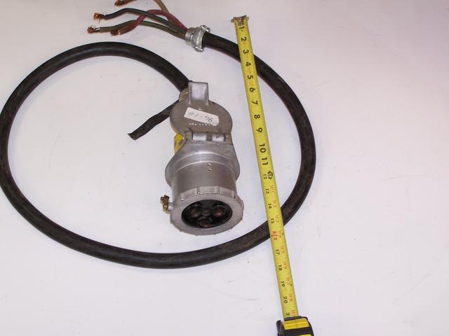The pyle-national company 3 wire receptacle and plug 