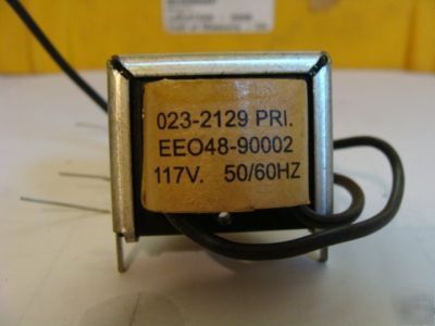 Lot-(120) transformers md# EEO48, 117V to 18V