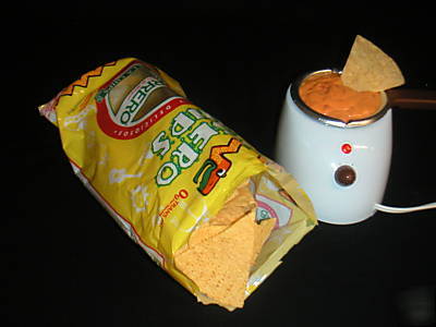 New nachos nacho cheese warmer and serving bowl pot set