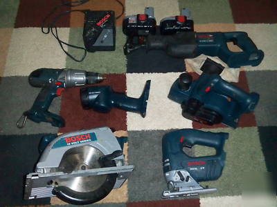 Bosch 9 piece combo kit 18VOLTS series 1/2 price sale