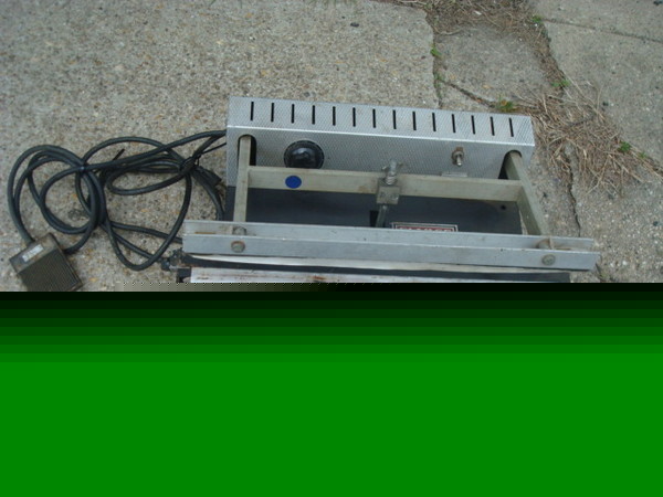 Clamco heat seal impulse sealer packaging machine 18