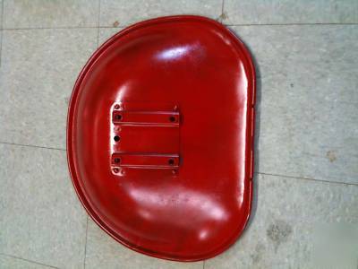 Ih seat pan (4 bolt style) - farmall cub, c, sc, h, m