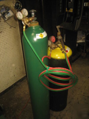 Welding tanks oxygen acetylene with cutting set up 