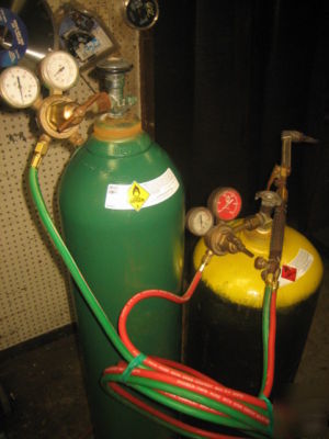 Welding tanks oxygen acetylene with cutting set up 