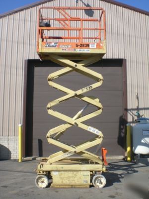 Jlg 1932E2 19' scissor man aerial lift 500 lb cap 