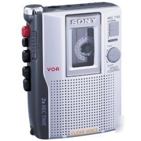 Sony tcm-200DV cassette recorder with dual power source