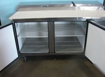 True tpp-67 refrigerated pizza prep table