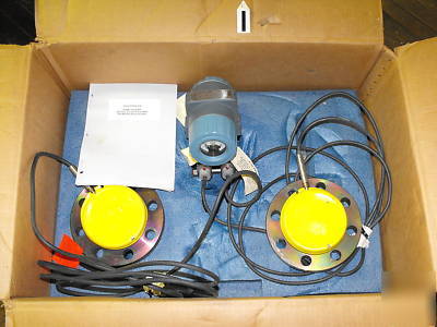 Foxboro ele. d/p cell transmitter w/matched seals 823..