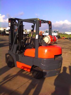 Toyota 8,000 lb forklift 8000 lb fork lift - cushion 