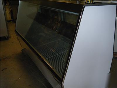 Beverage air 8' deli meat cheese display case