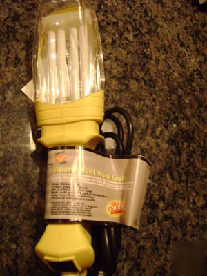 Fluorescent work light quad bulb 100 watt w/outlet 6' 