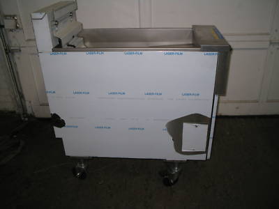 New pitco 50LB. fryer w/castors and s/s tank 