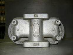 New - fiat allis hydraulic filter assembly p/n 7072325