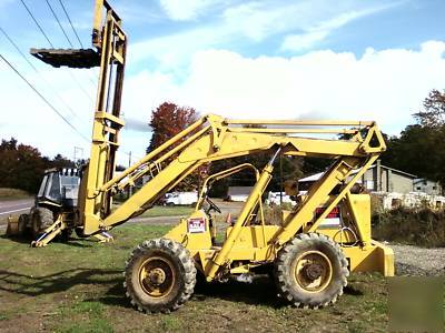 Pettibone forklift highreach 33 ft
