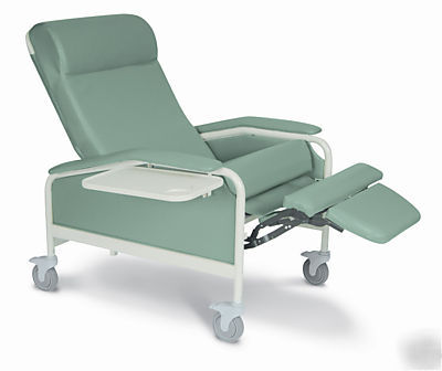 Serenity bariatric dialysis recliners extra-wide chair
