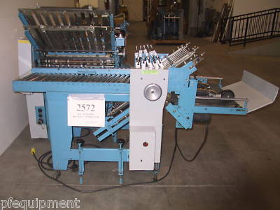 Baumfolder with pile feeder and right angle folder