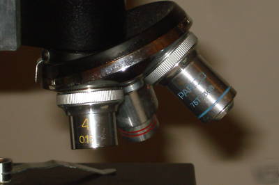 Parco scietific microscope 77T059 w. 3 parco objectives