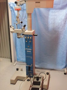 Zeiss opmi-md o/r microscope on a S3 stand w/foot pedal