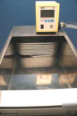  lauda ecoline refrigerating bath/recirculator, re-220