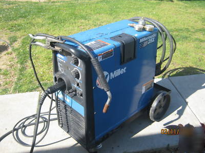 Miller welder millermatic 251 ( exellent condition )