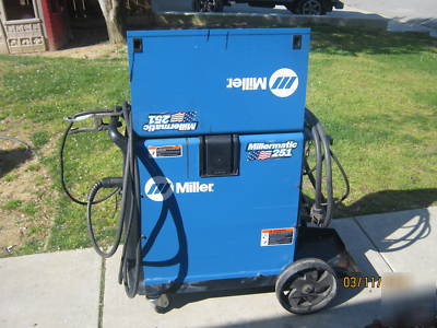 Miller welder millermatic 251 ( exellent condition )