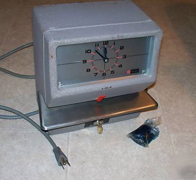 New simplex JCP5R3 punch time recorder w key/ribbon