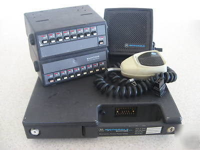Motorola syntor radio T83SRA3200BK w/speaker head & mic