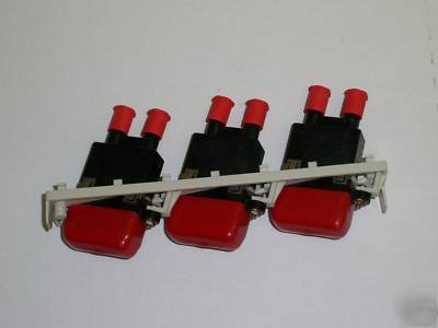 Adc adapter for fiber cables. st connectors