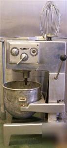 20 quart professional mixer by toastmaster