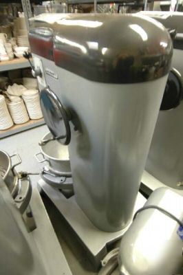 H600T 60 quart hobart dough mixer 3PH,1H.p.208V,60 hz.