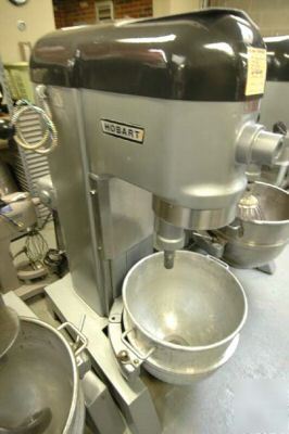 H600T 60 quart hobart dough mixer 3PH,1H.p.208V,60 hz.