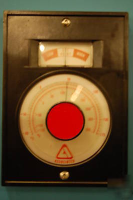 Associated environmental services environmental chamber