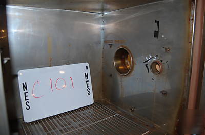 Associated environmental services environmental chamber