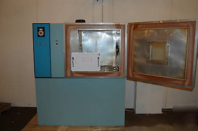 Associated environmental services environmental chamber