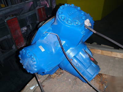 New staffa HMB200 hydraulic motor- 