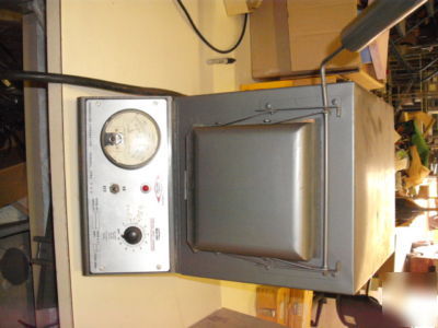 Thermolyne f-A1525M lab furnace: 1200Â°c, 4