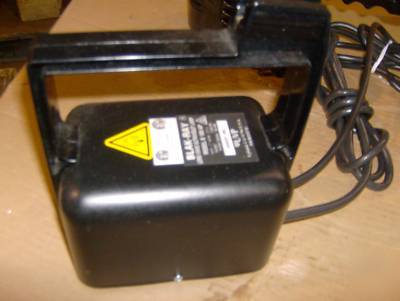 Uvp blak ray ultraviolet lamp model B100 ap