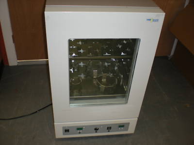 Vwr 1575 shaking incubator