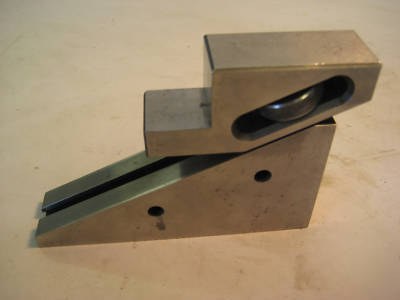 Adjustable raising block [ground steel] for milling