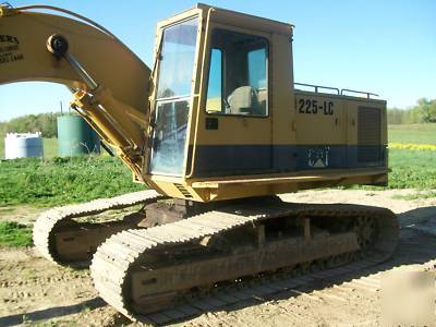 83 225 cat trac hoe