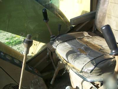 83 225 cat trac hoe