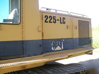 83 225 cat trac hoe